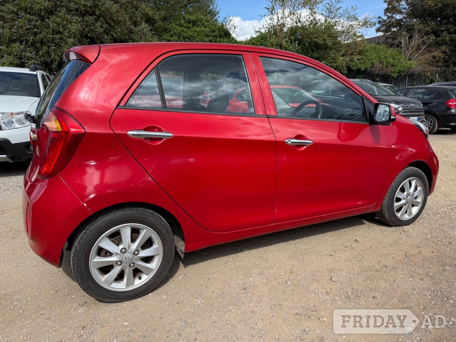 Kia Picanto 2011 - Cars in Slough