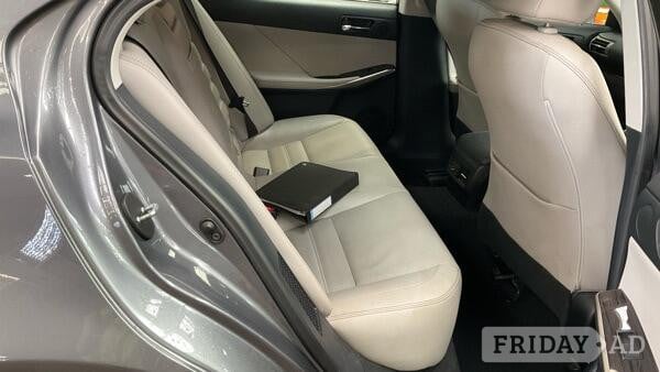 [ berth ]Lexus IS