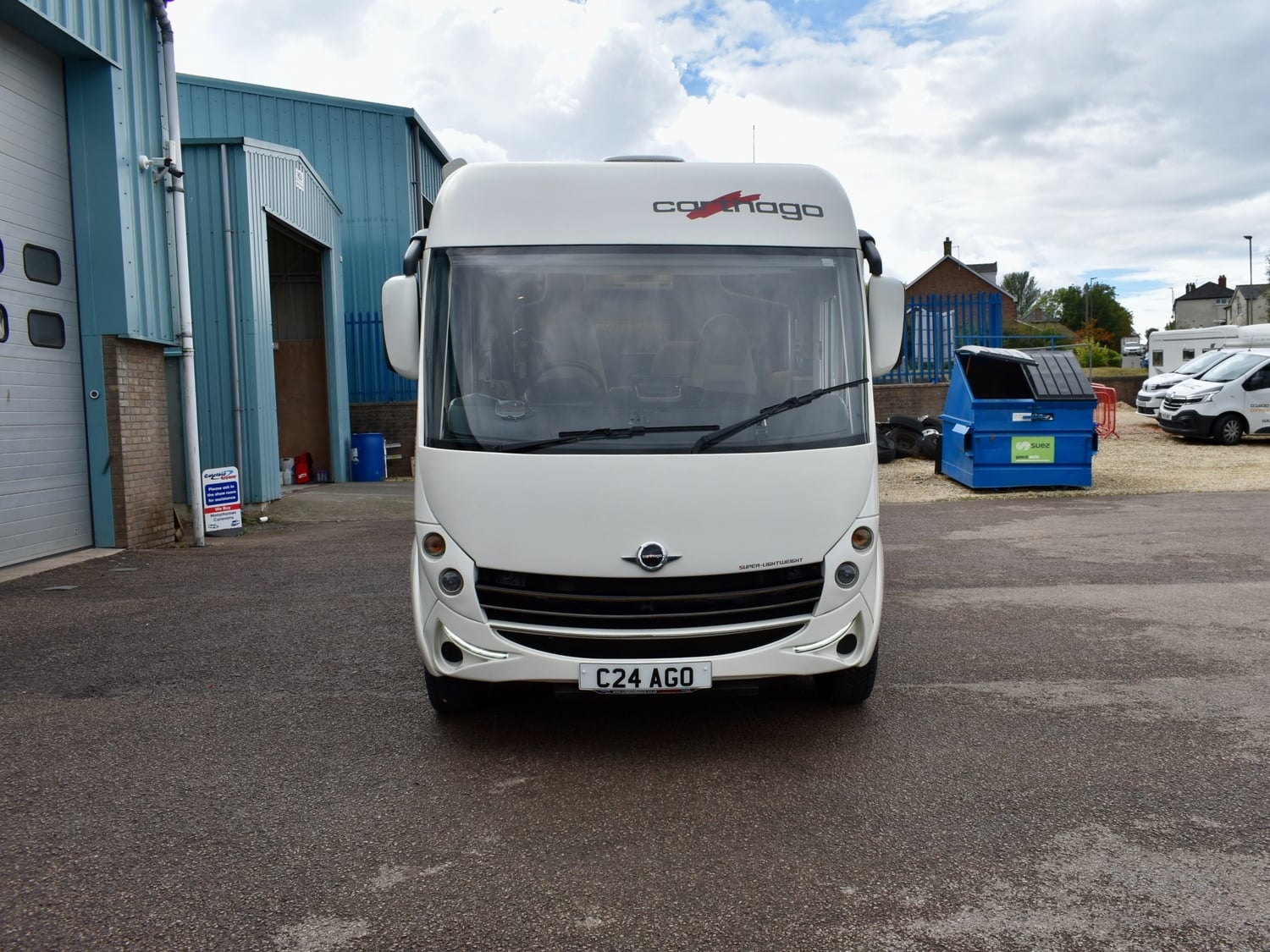 [ berth ]Carthago C-Compactline 141 LE