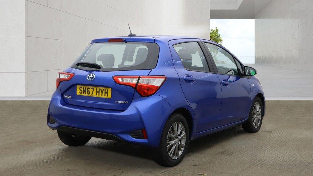 Toyota Yaris 2018 - Cars