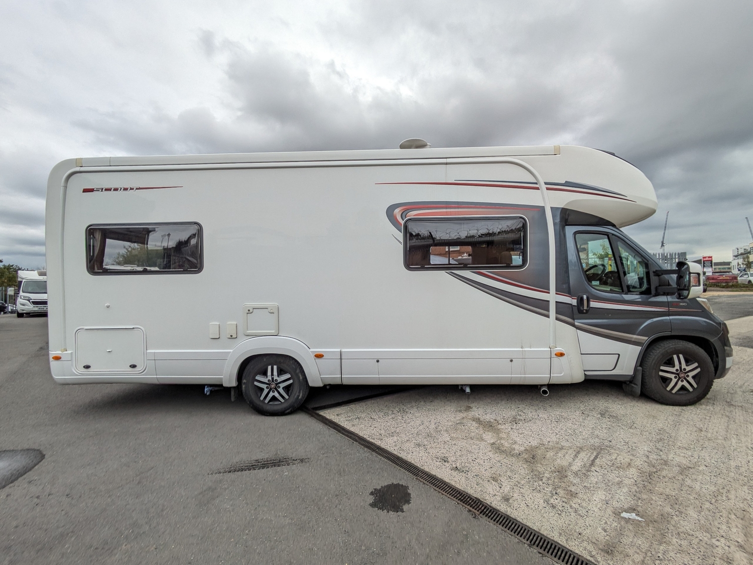 Auto-Trail Frontier Scout Hi-Line Bracknell