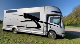 Equi-Trek Endeavour Excel Plus Isuzu Trucks Horsebox