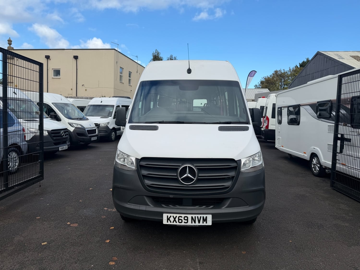 [ berth ]Mercedes-Benz Sprinter