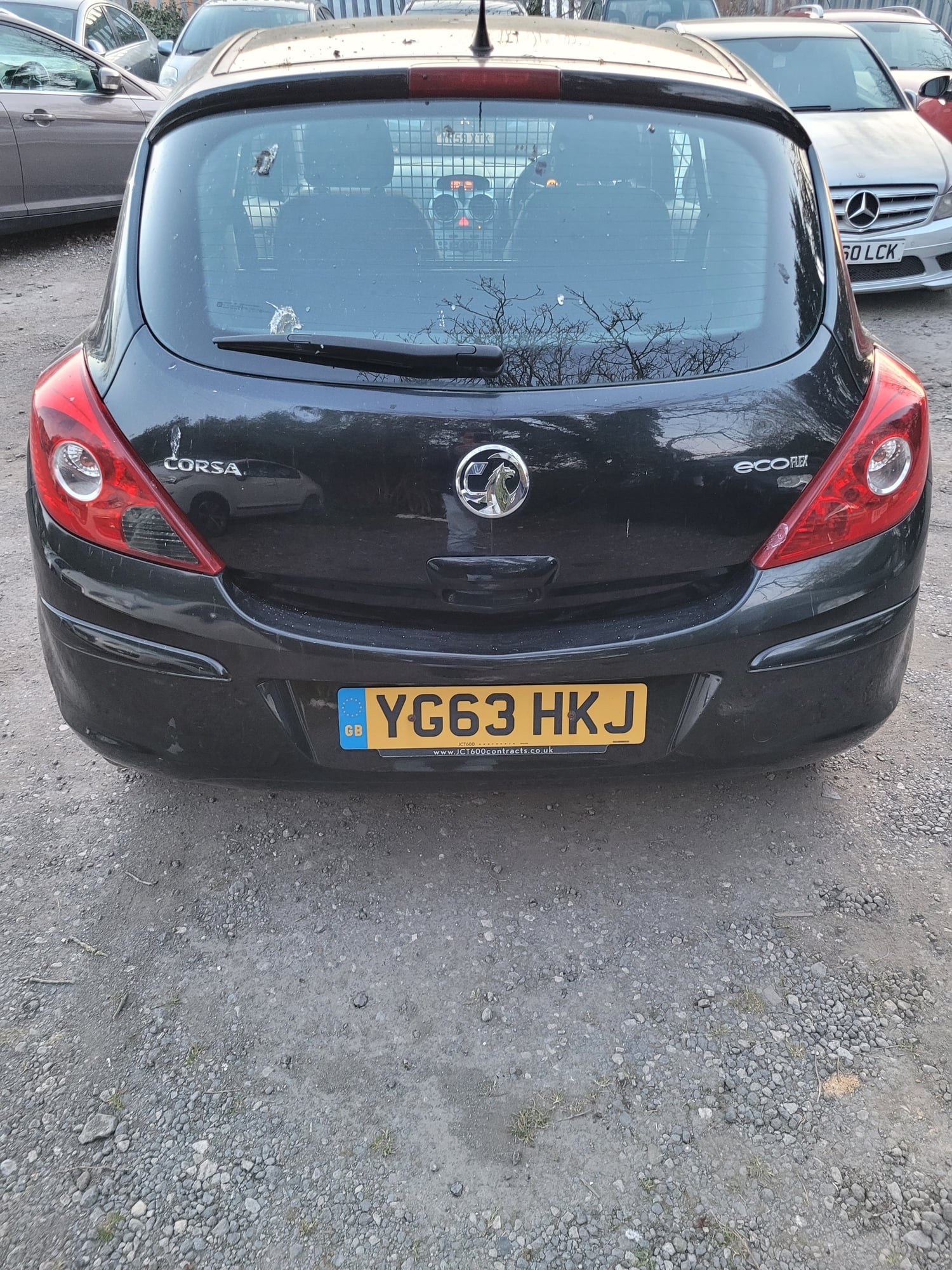 [ berth ]Vauxhall Corsa