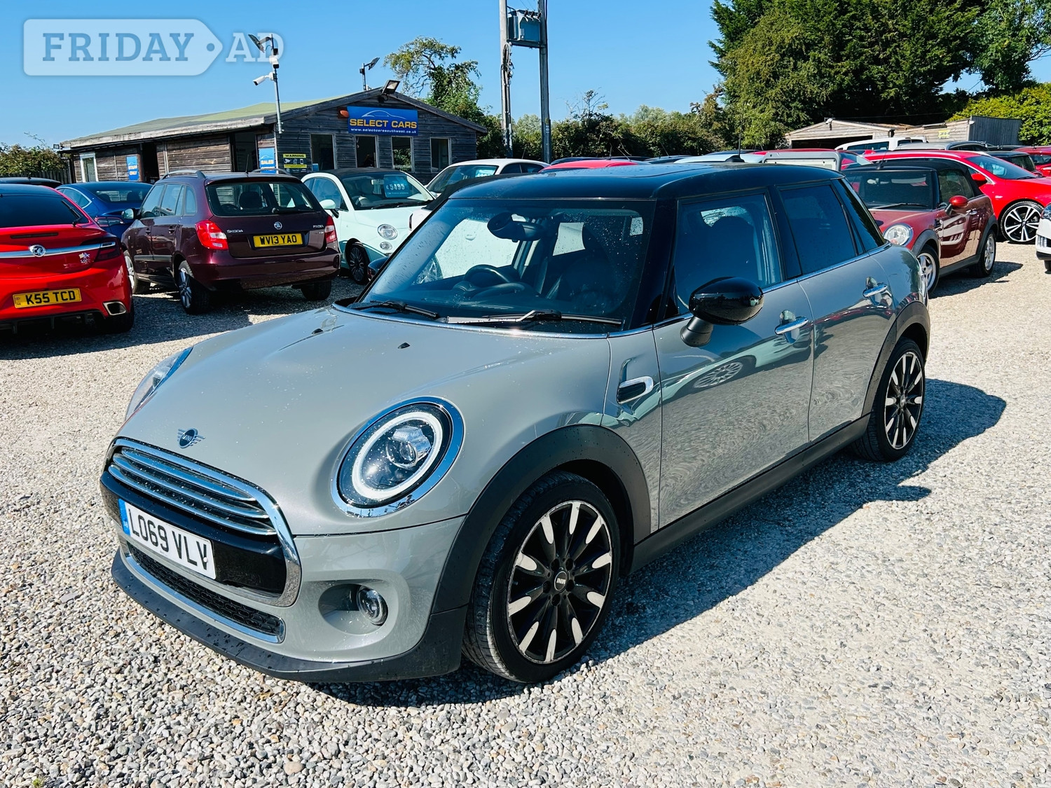 Mini Hatch 2019 - Cars