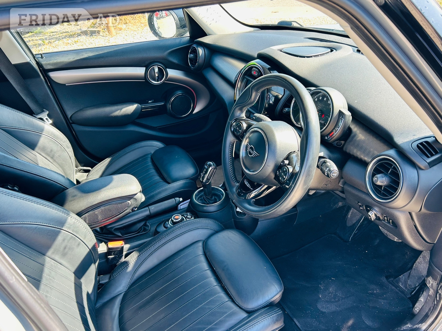 Mini Hatch 2019 - Cars in Exeter