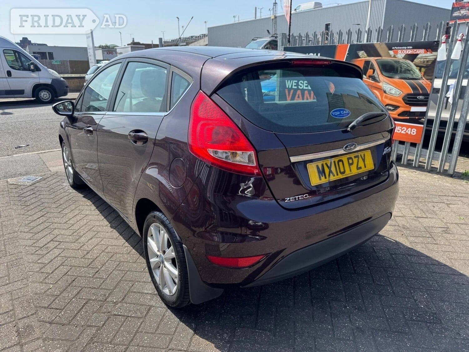 [ berth ]Ford Fiesta