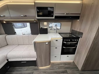 Swift Conqueror 560L Grande 2026