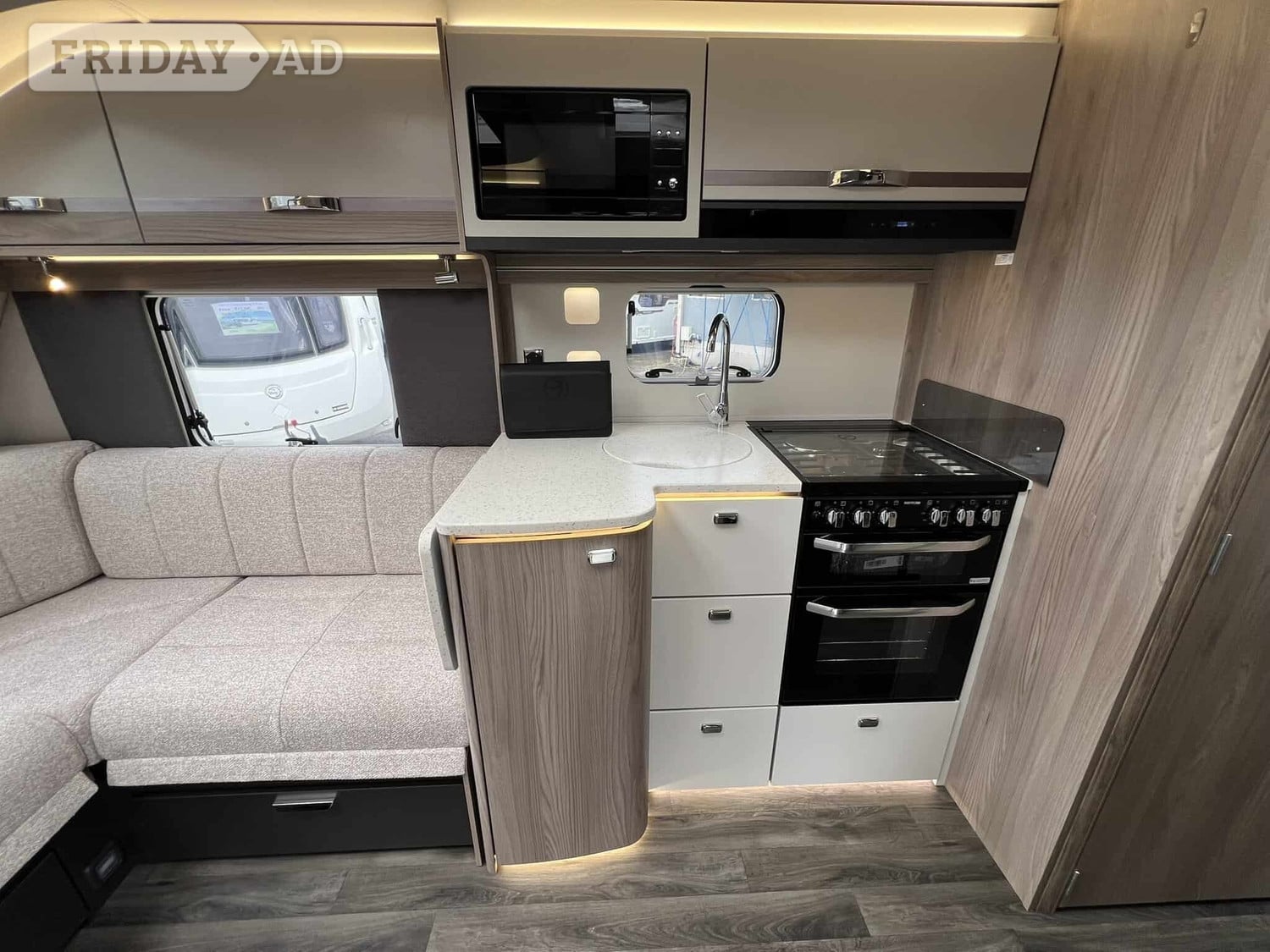 Swift Conqueror 560L Grande 2026 in Cheadle