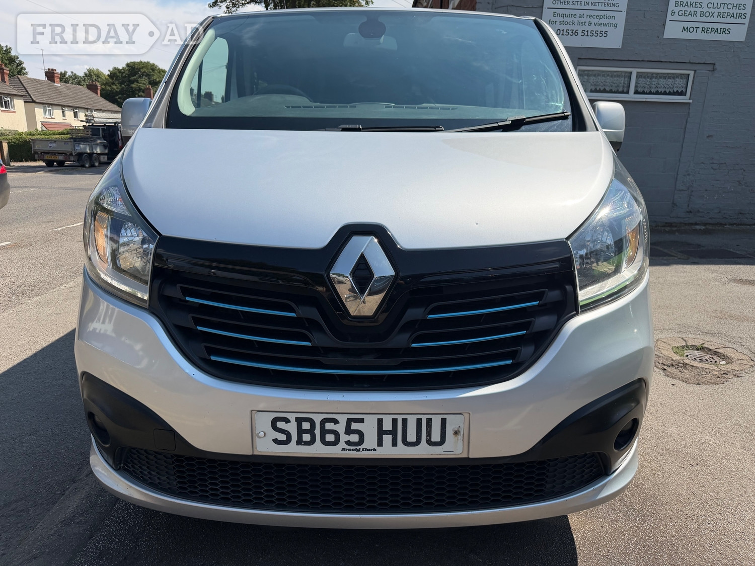 Renault Trafic 2015 - Vans & Commercial Vehicles