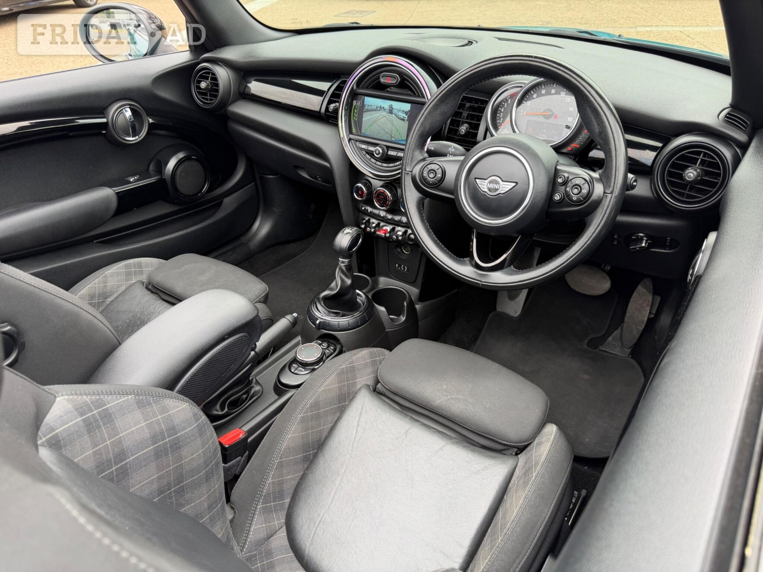 Mini Convertible 2016 - Cars