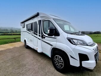 Sunlight Van V 66  for sale