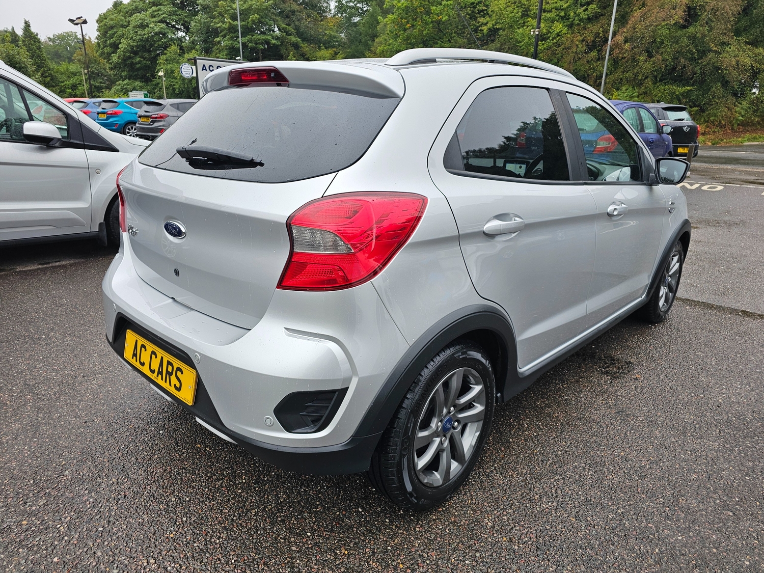 [ berth ]Ford Ka+