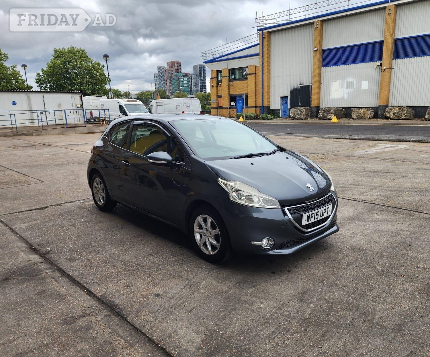 Peugeot 208 2015 in Wembley