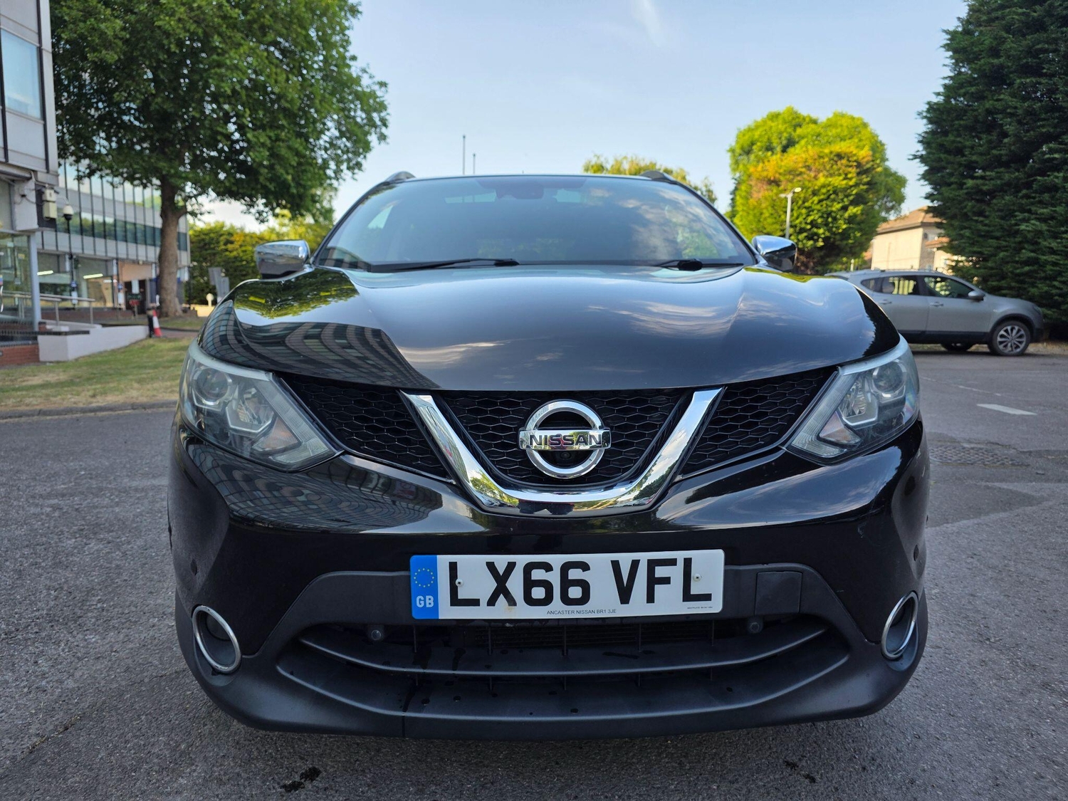 Nissan Qashqai 2016 - Cars in Hounslow