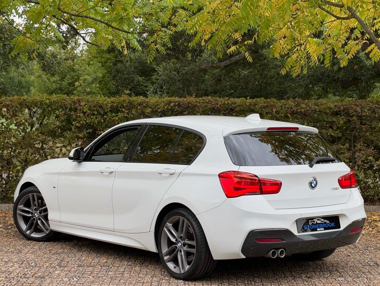 BMW 1 Series 2018 - Cars in Hillingdon