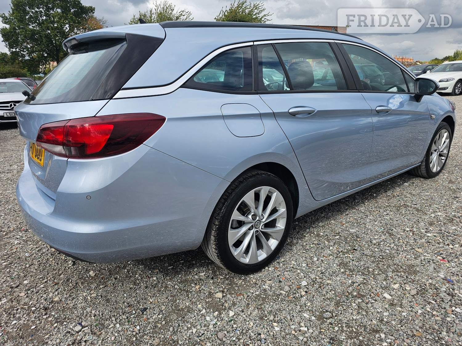[ berth ]Vauxhall Astra