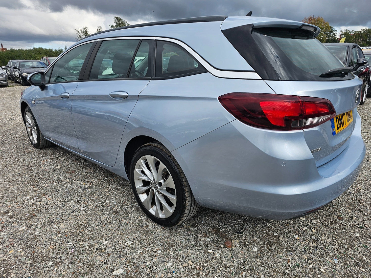Vauxhall Astra 2017 - Cars