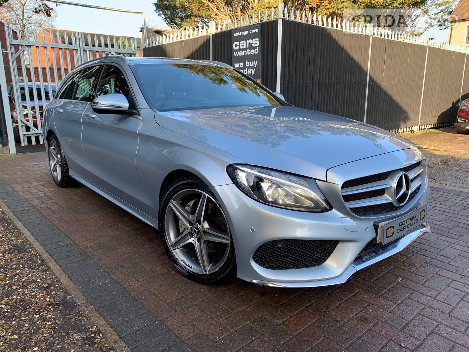 [ berth ]Mercedes-Benz C Class