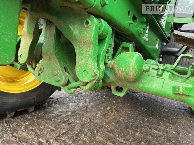 [ berth ]John Deere 6120M