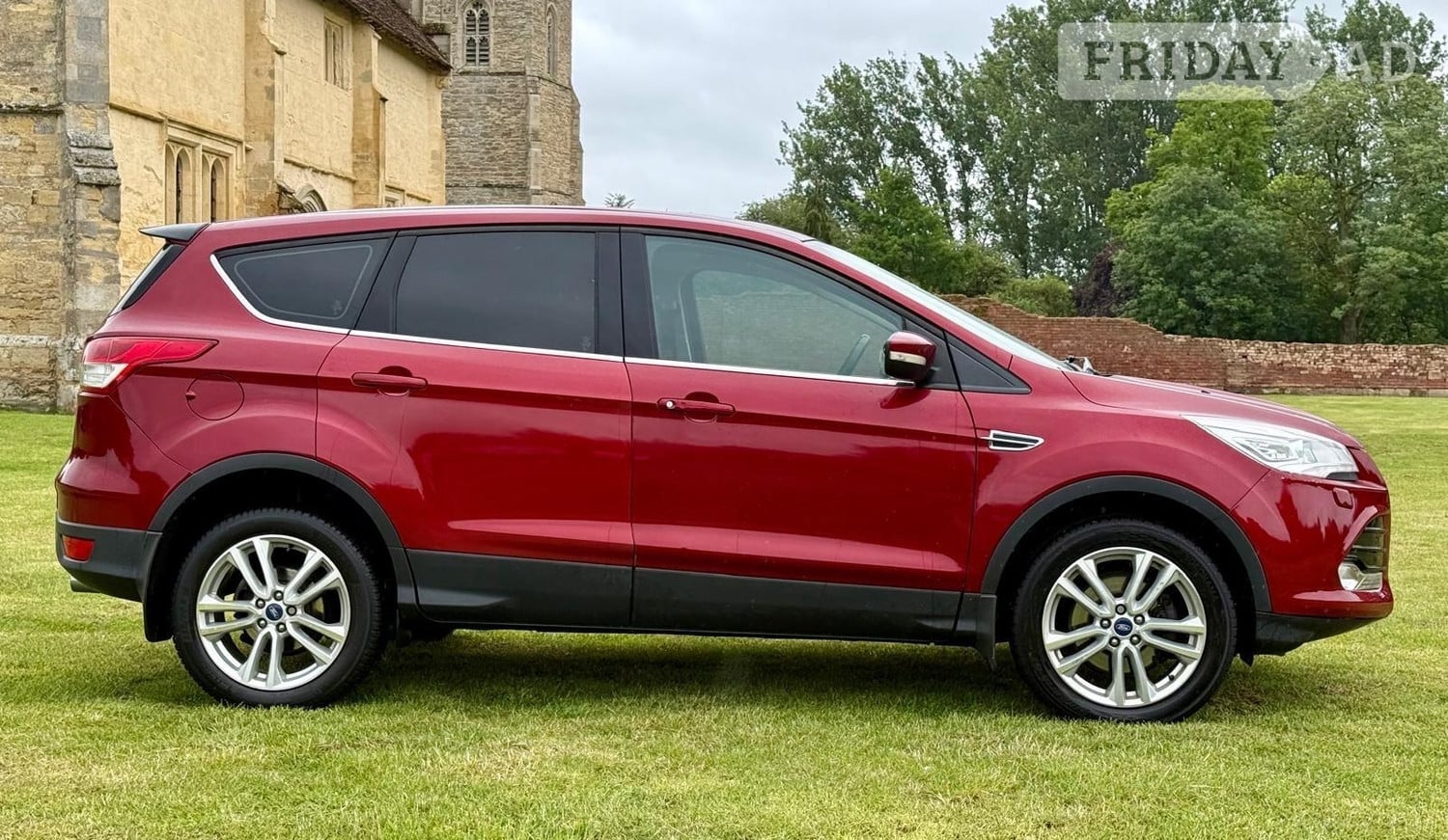 [ berth ]Ford Kuga