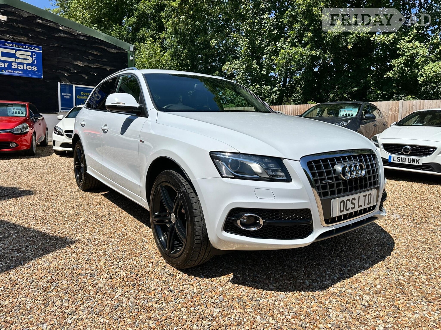 Audi Q5 Hook