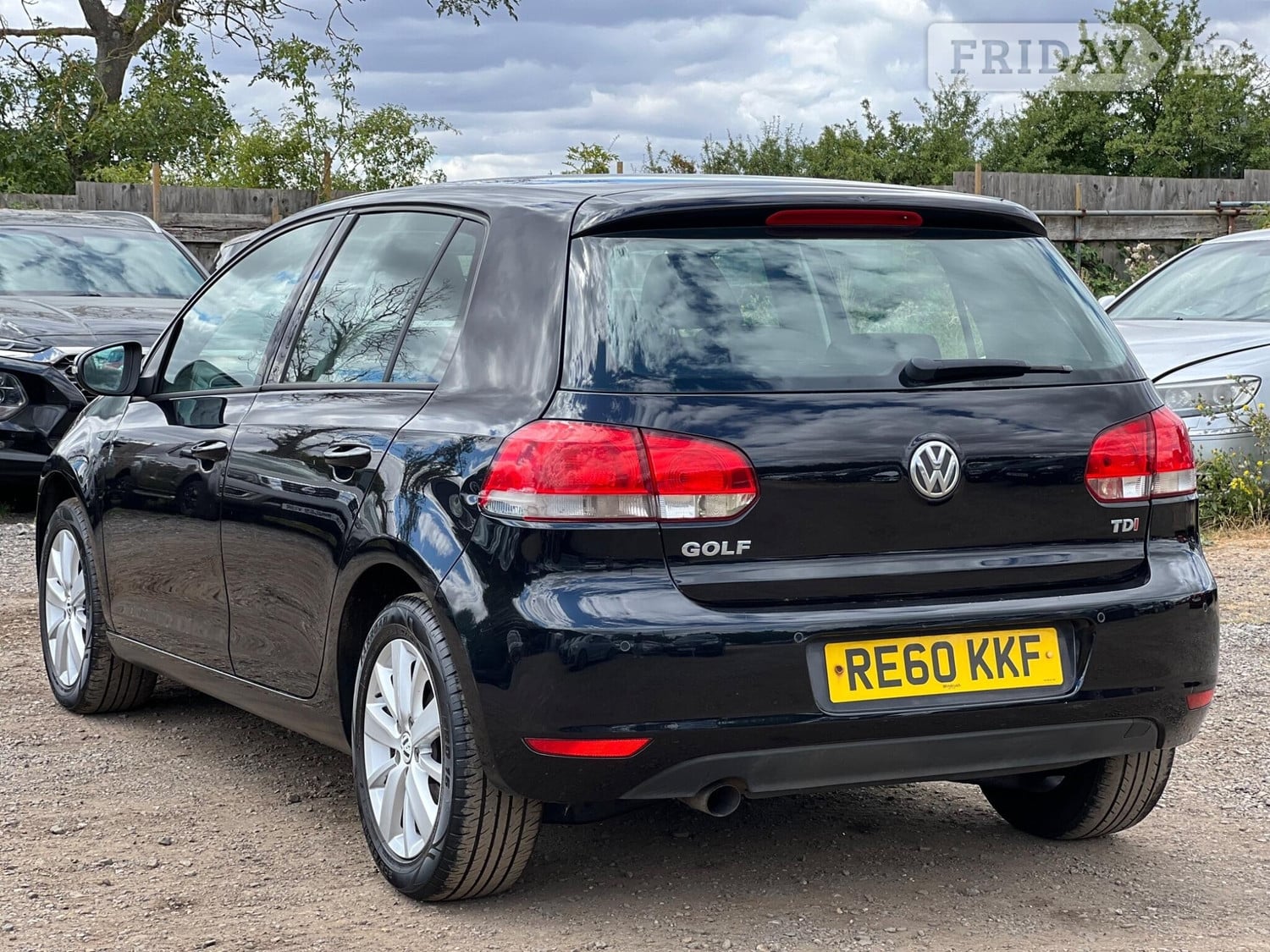 Volkswagen Golf 2010 - Cars