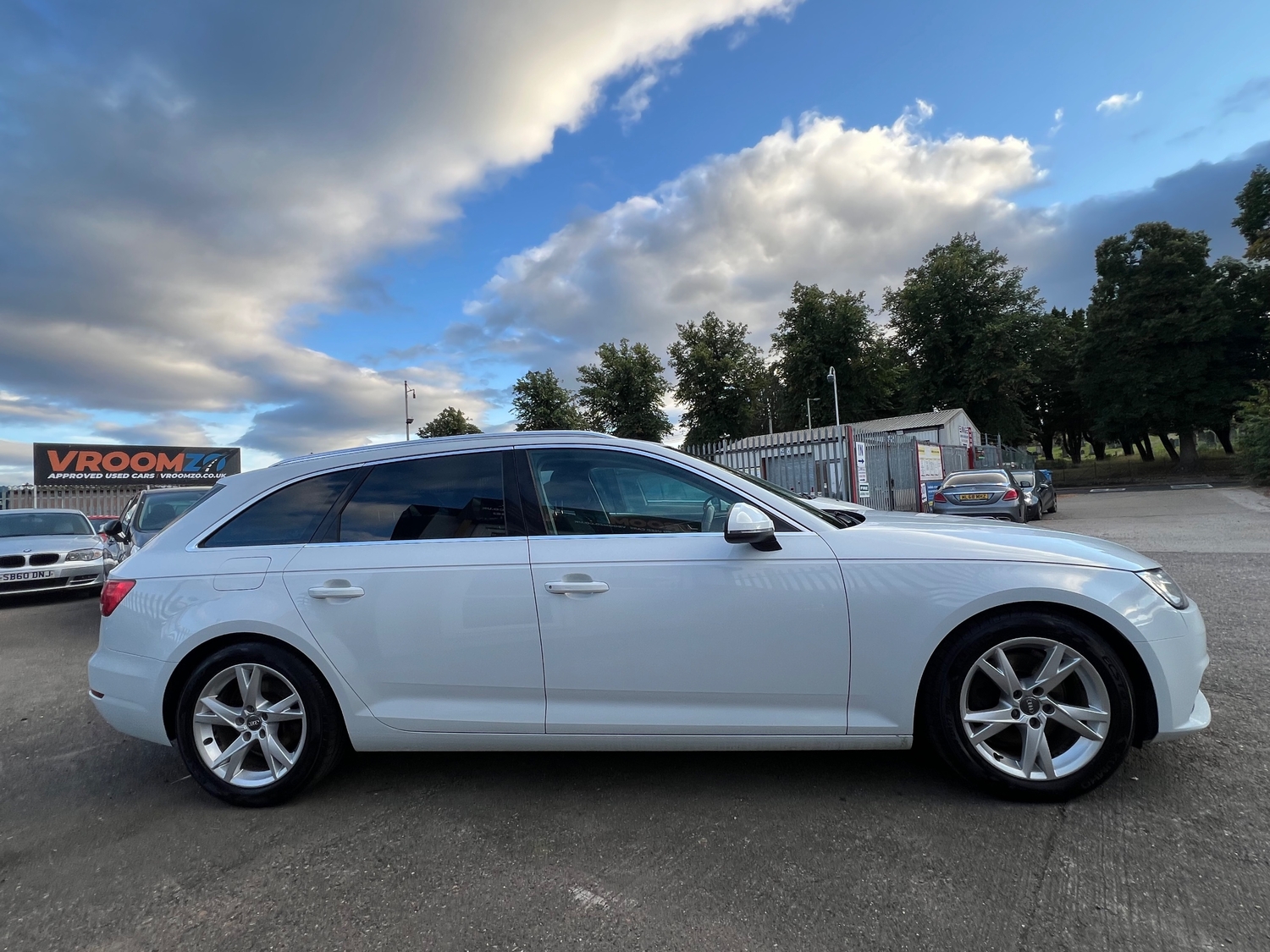 Audi A4 Avant 2016 - Cars
