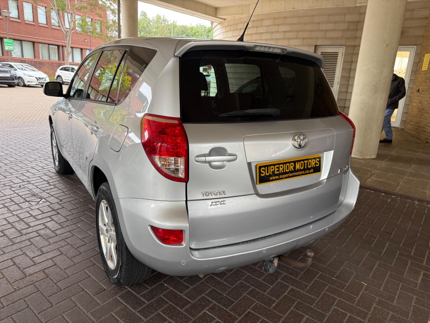 Toyota RAV4 2008 - Cars in Staines