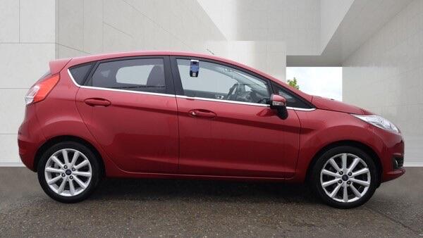 Ford Fiesta 2015 - Cars