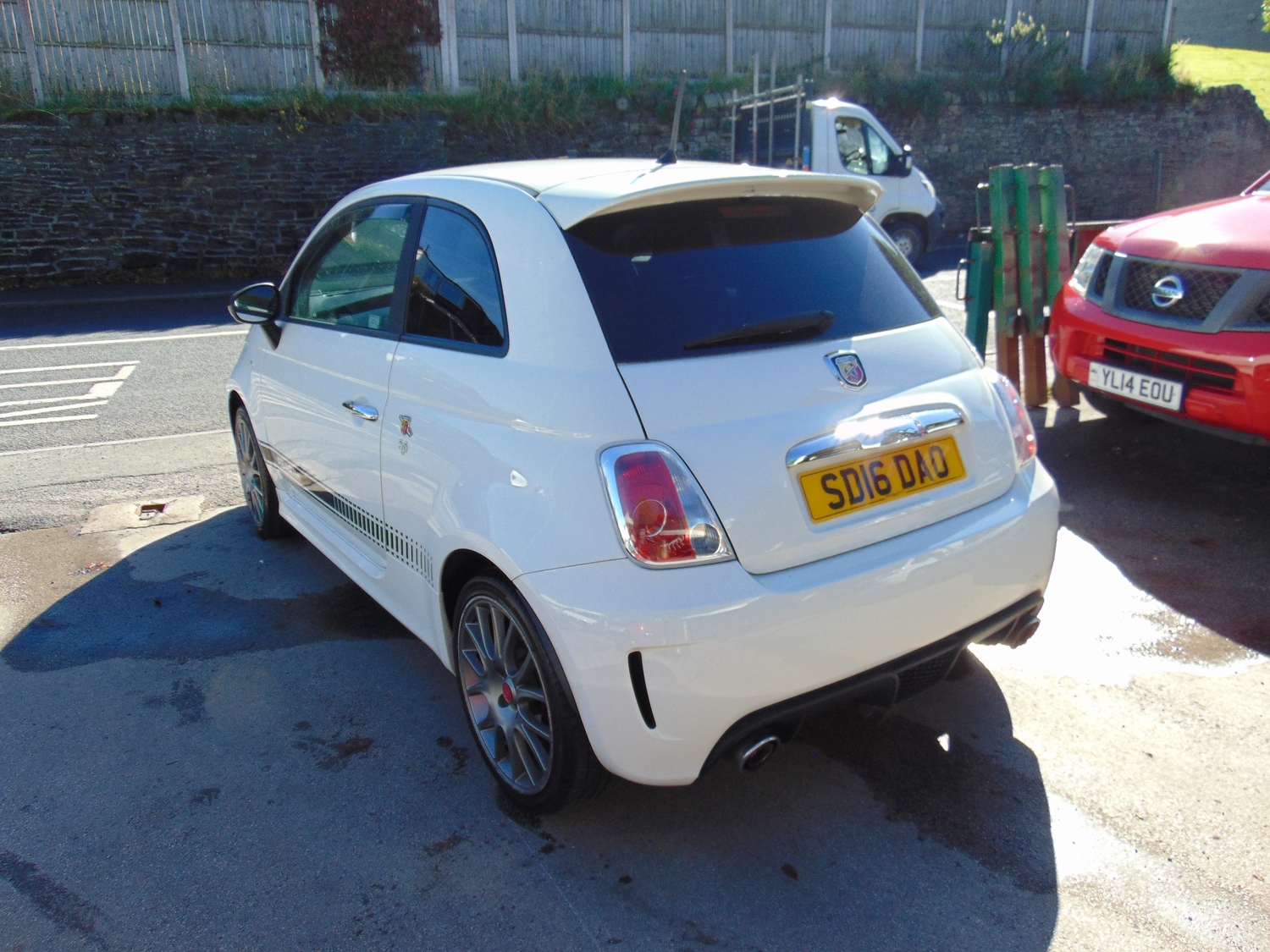 [ berth ]Abarth 595