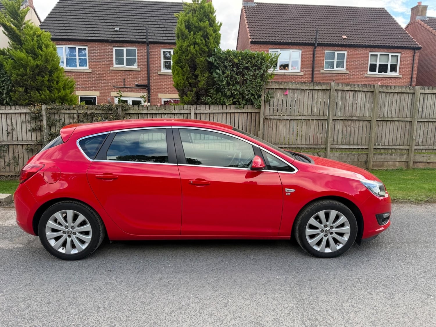 Vauxhall Astra 2014 - Cars in Boroughbridge