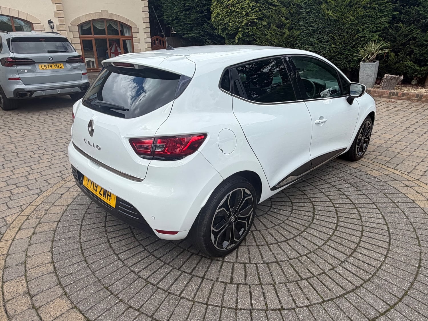 Renault Clio 2019 - Cars in Newcastle Upon Tyne