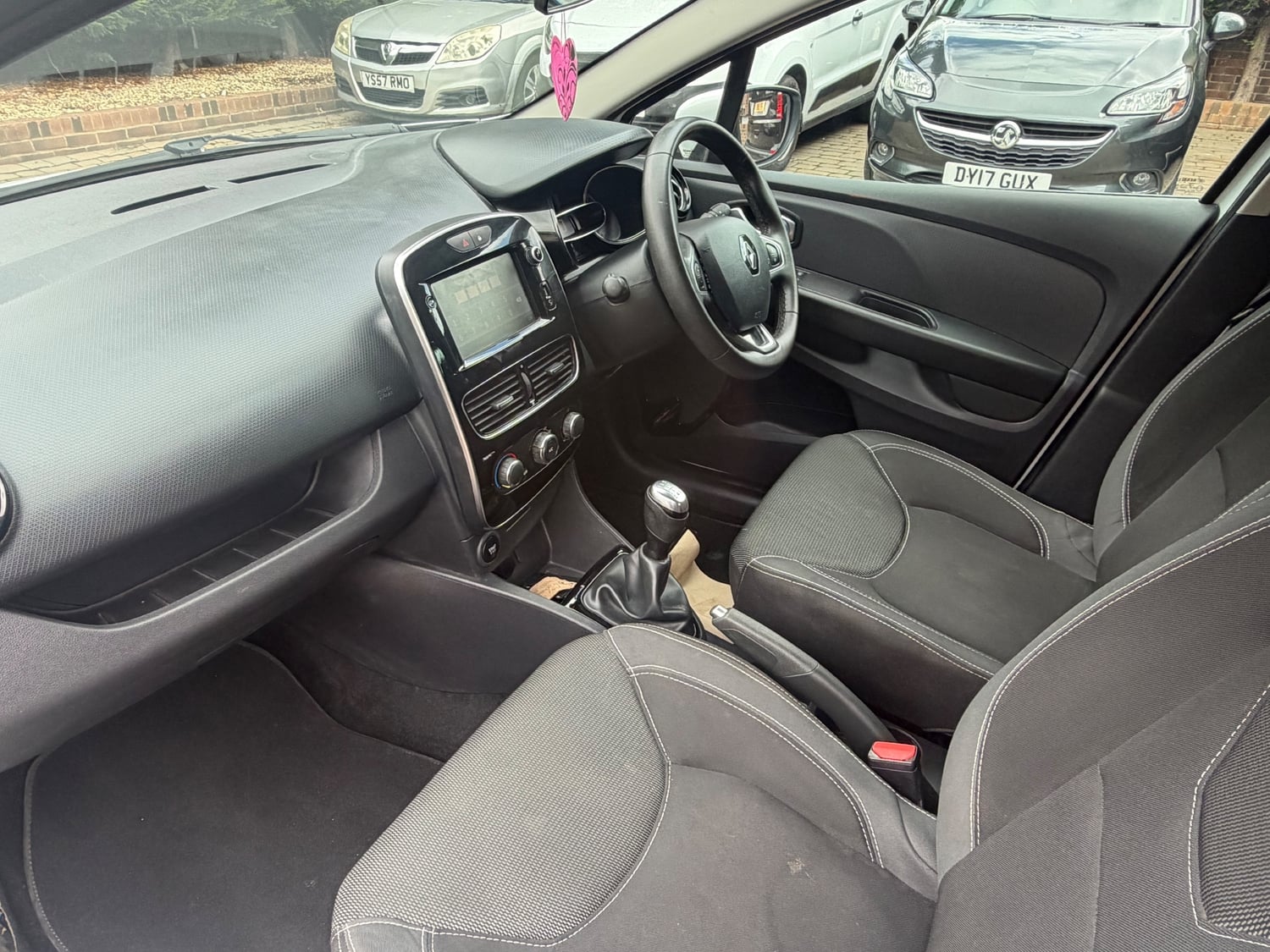 Renault Clio 2019 - Cars