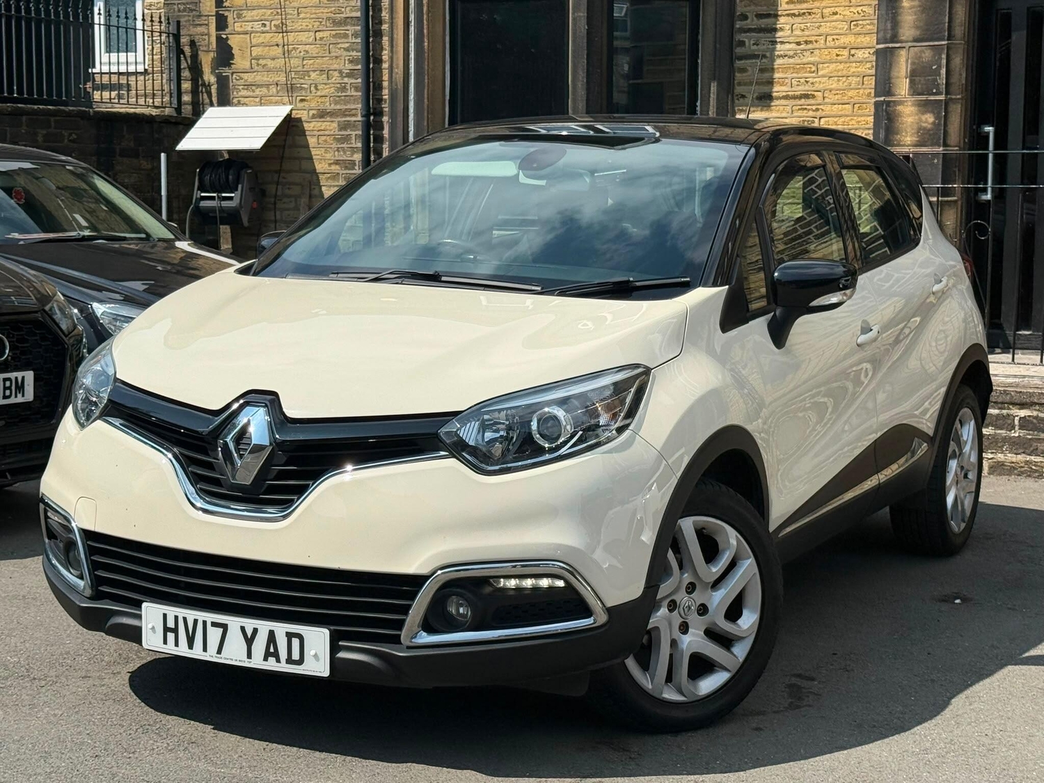 [ berth ]Renault Captur