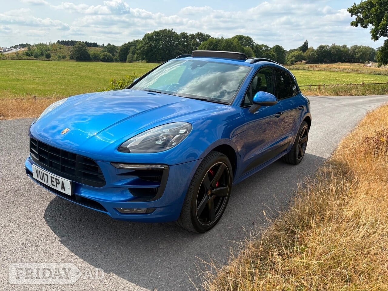 Porsche Macan 2017 - Cars in Stockport