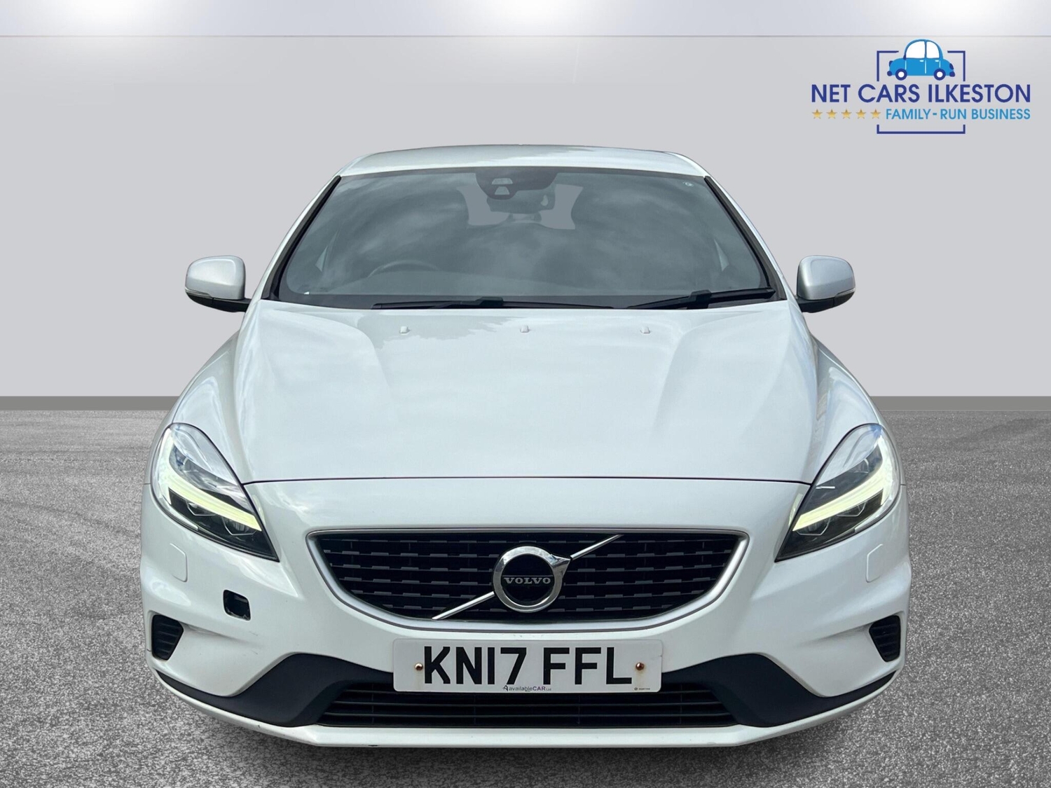 Volvo V40 2017 - Cars in Ilkeston