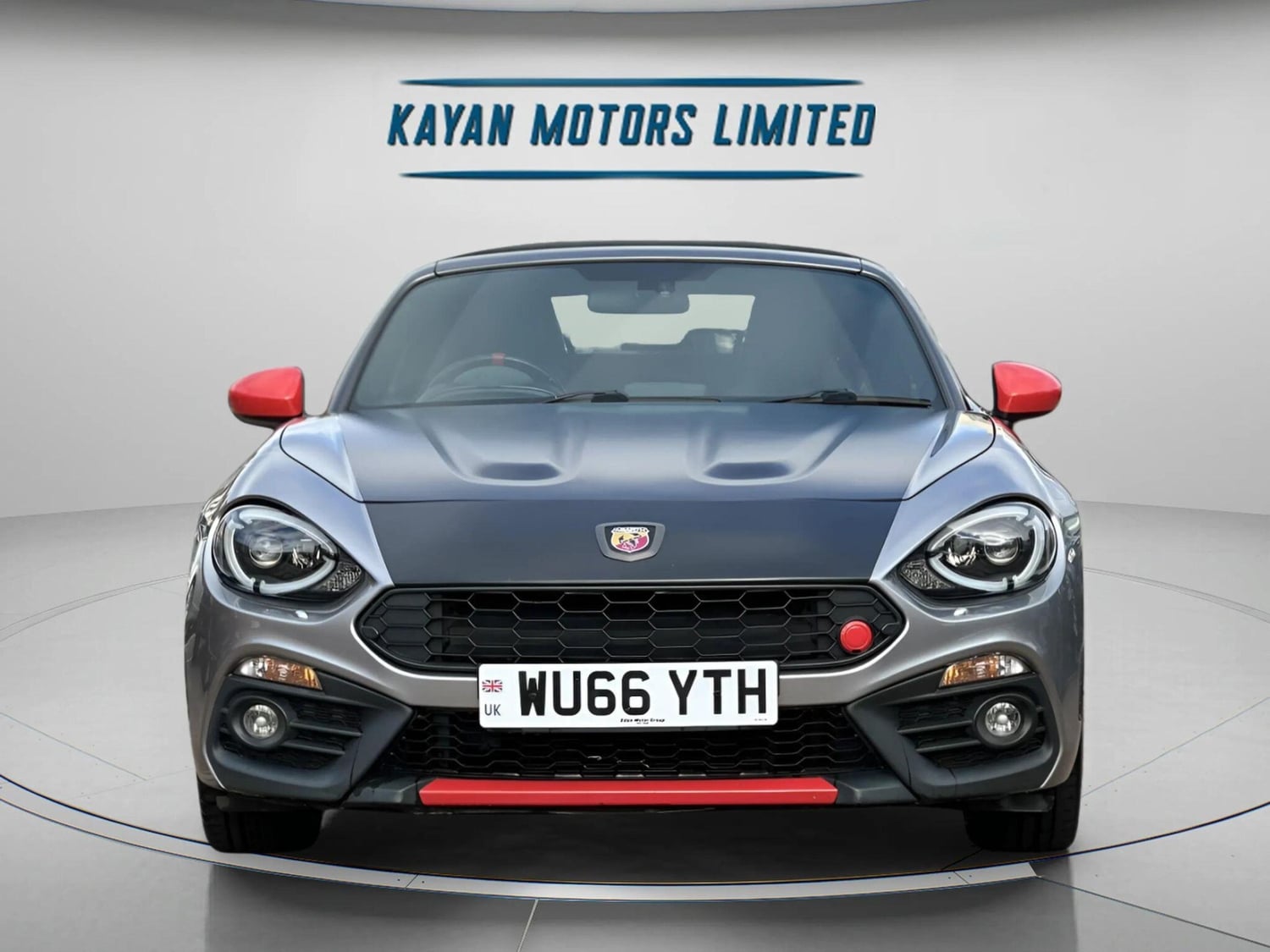 Abarth 124 Spider 2016 - Cars in Kensington