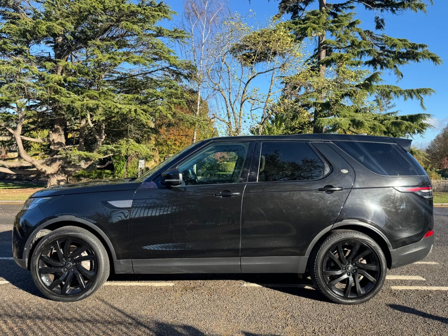 Land Rover Discovery 2019 - Cars in Bexley