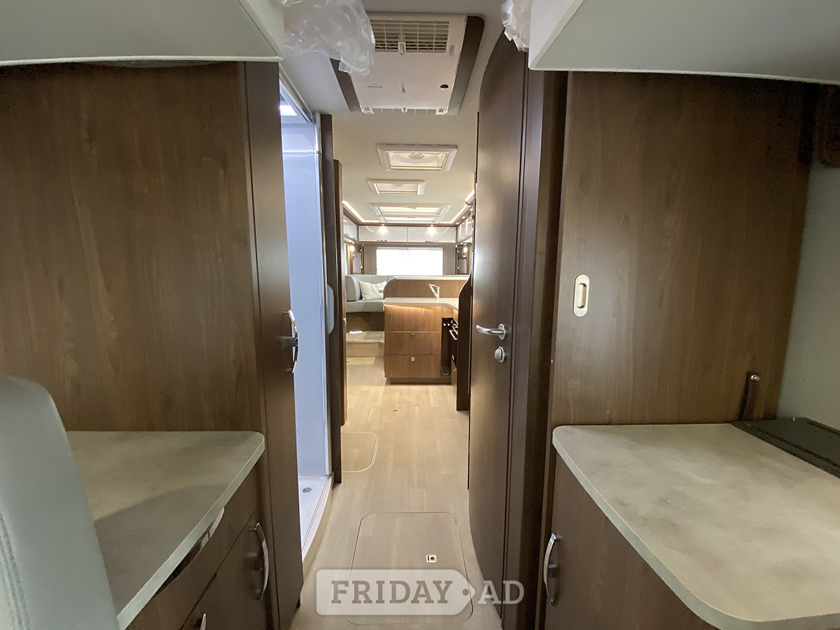 [4 berth ]Frankia Platin I 8400 Plus