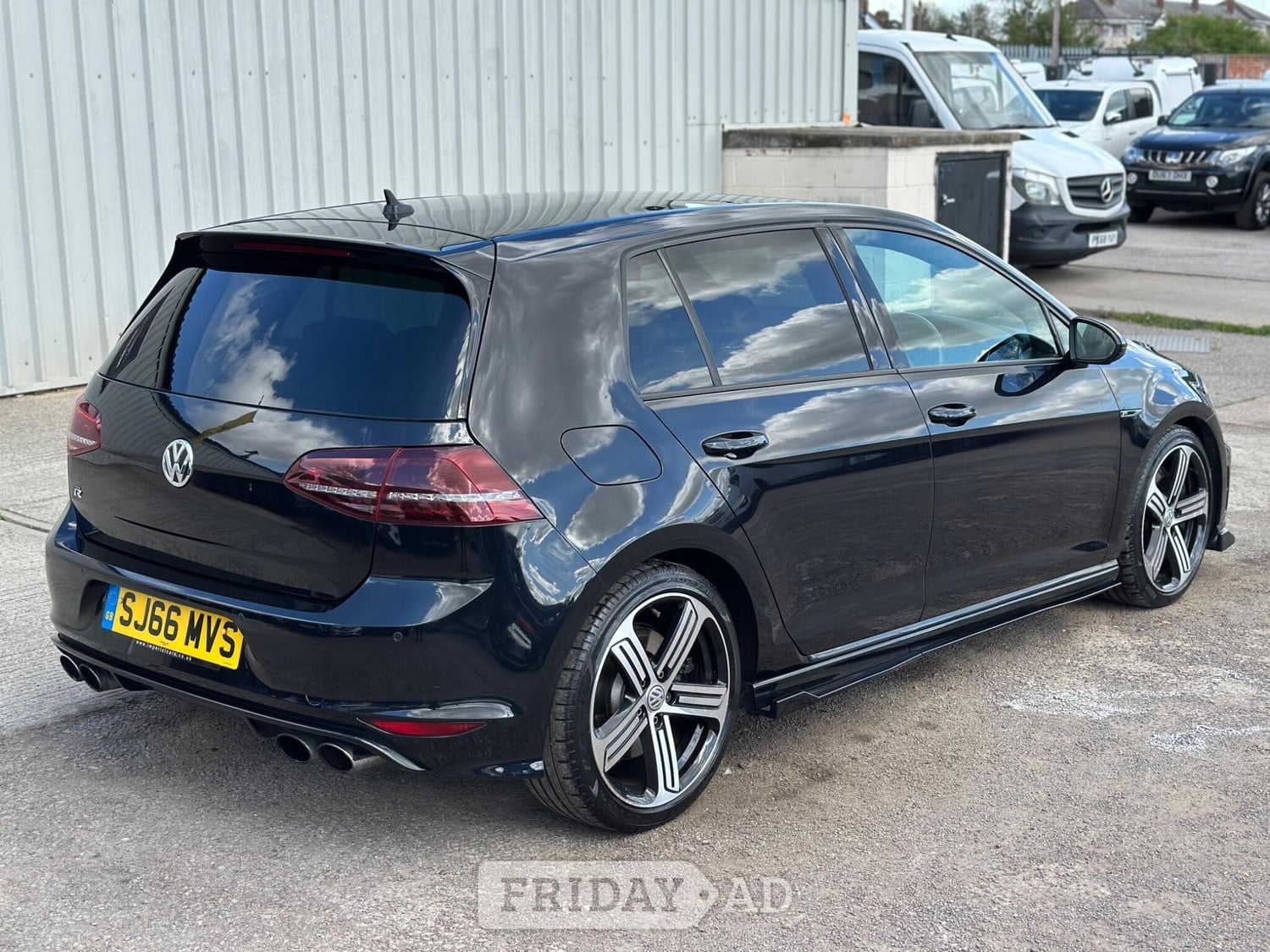 [ berth ]Volkswagen Golf