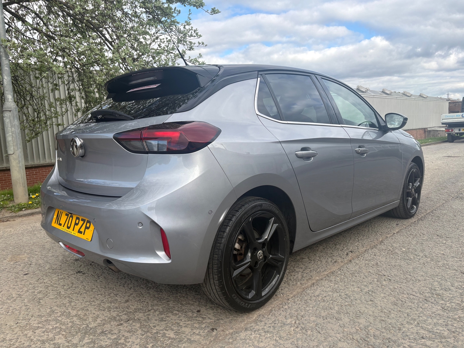 [ berth ]Vauxhall Corsa