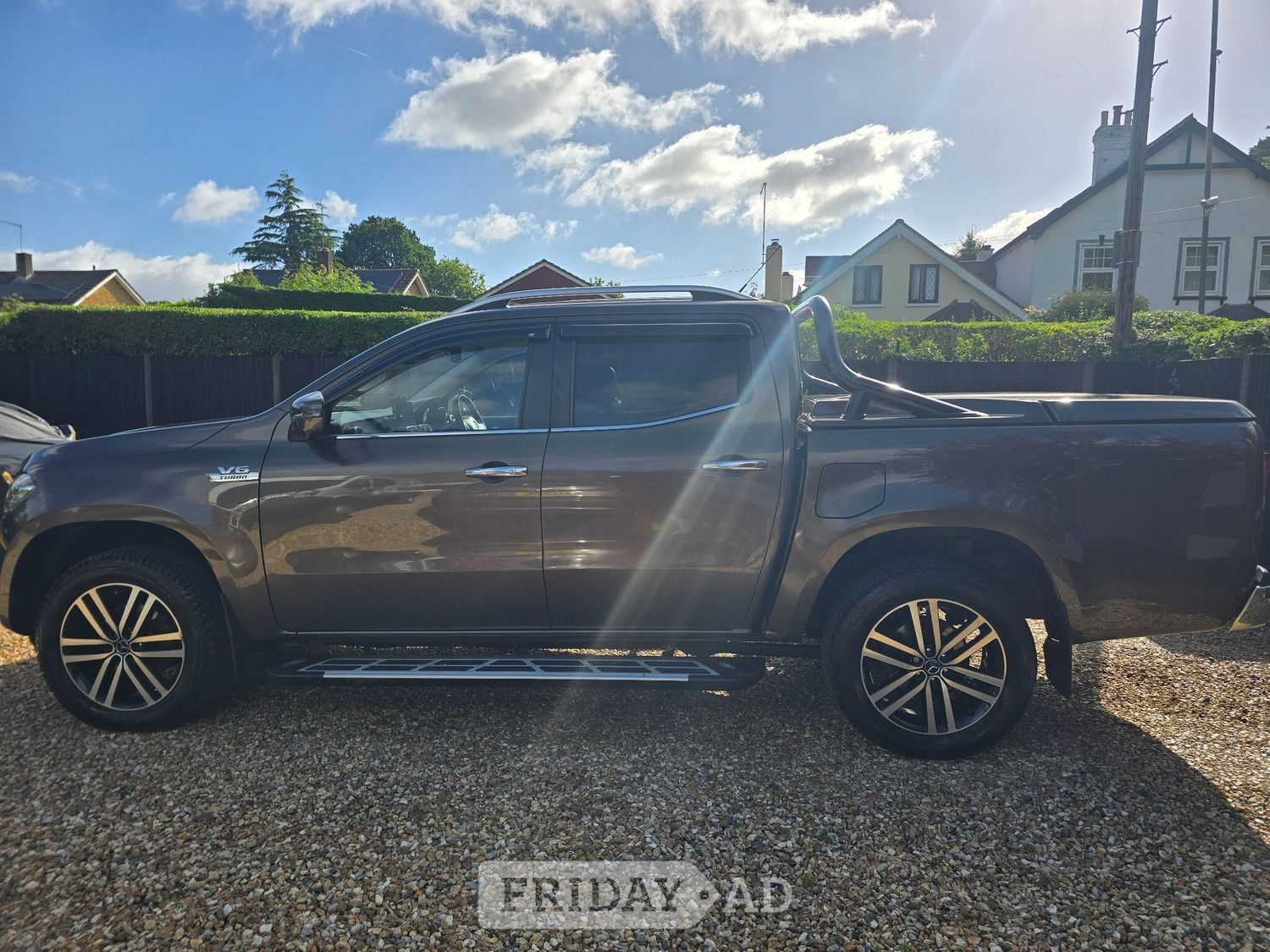 [ berth ]Mercedes-Benz X Class