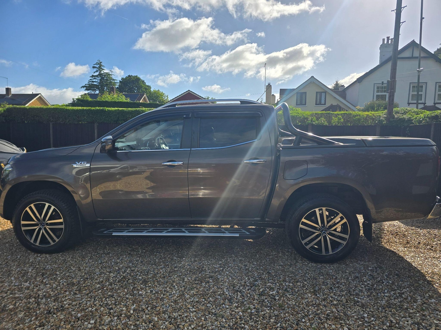 [ berth ]Mercedes-Benz X Class