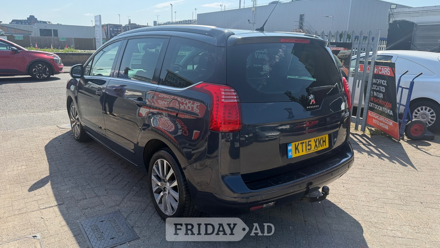 [ berth ]Peugeot 5008