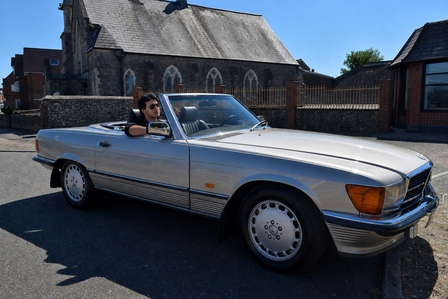 Mercedes-Benz SL 1988 - Cars in Lancing
