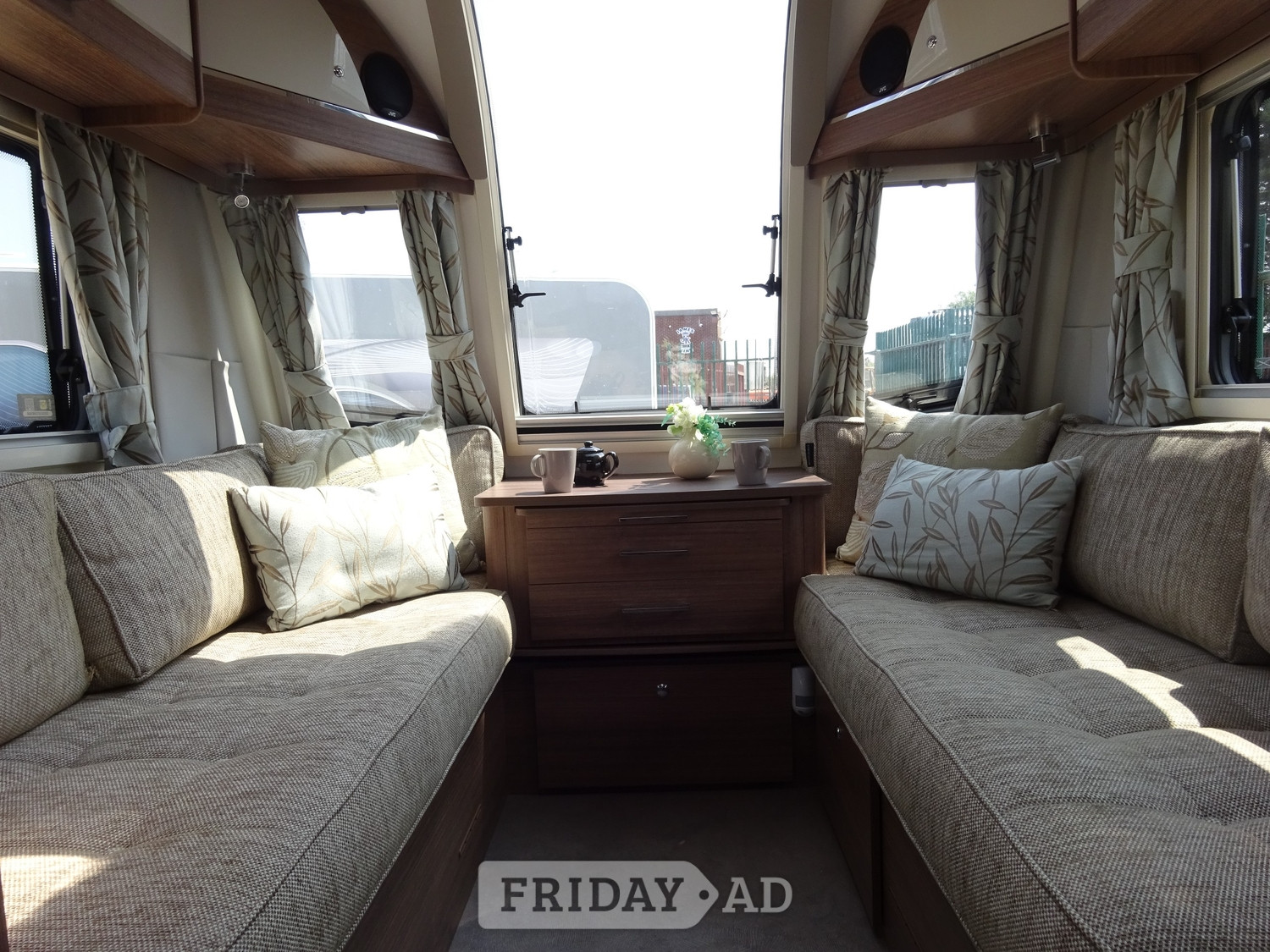 Bailey Unicorn 2018 - Motorhomes & Caravans