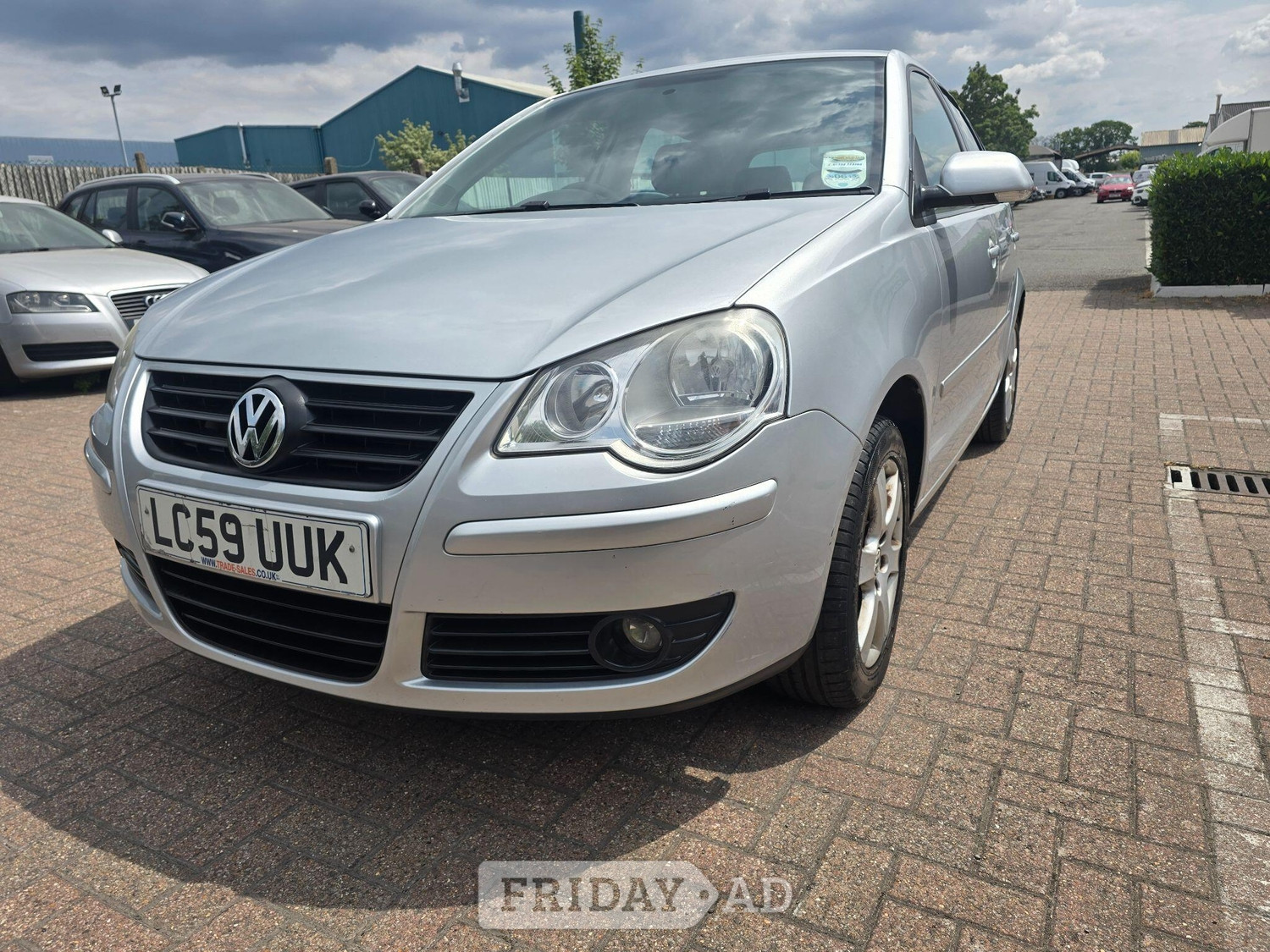 [ berth ]Volkswagen Polo