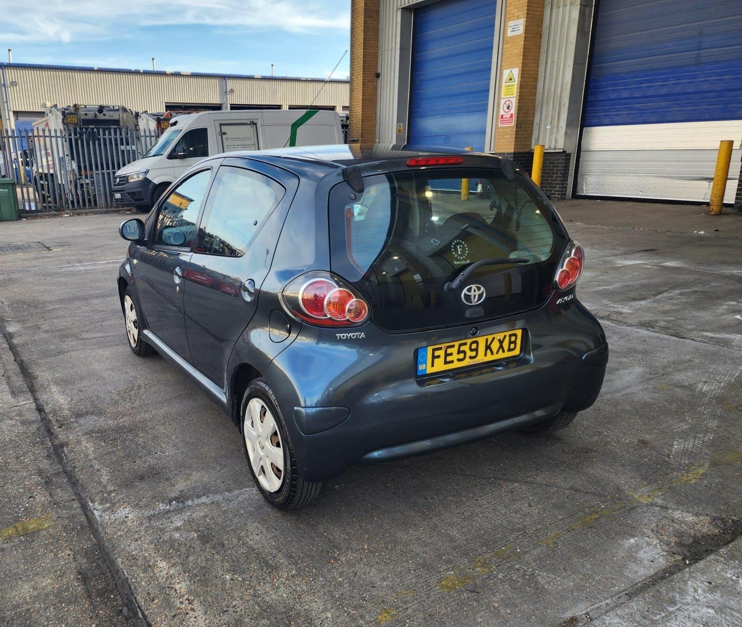 Toyota Aygo 2009 - Cars in Wembley