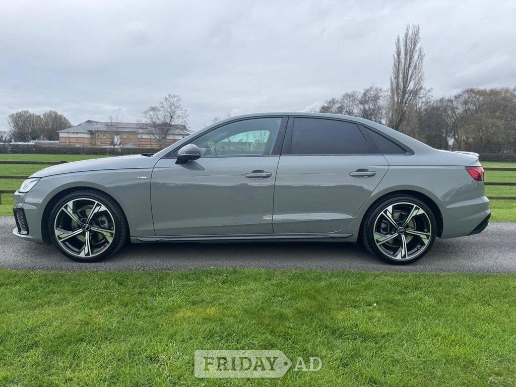 Audi A4 2022 - Cars